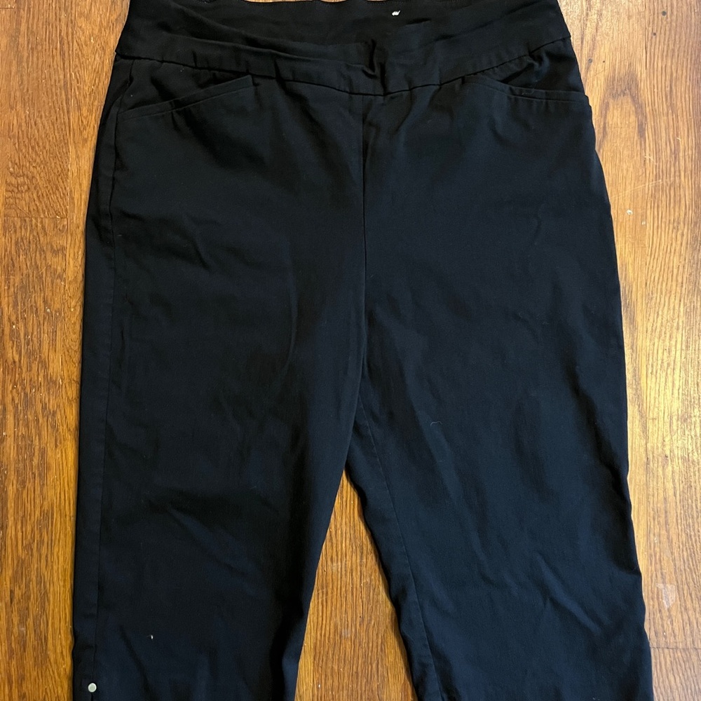 Chico's Perfect Stretch Black Short Crop Pants